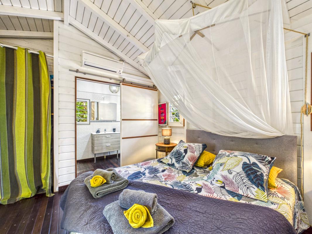 14.Location bungalow avec jacuzzi vue mer Deshaies Guadeloupe